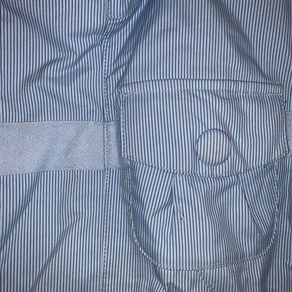 Burton Woman's Ski Jacket - Picture 3 of 4